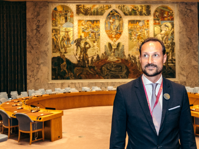 Sikkerhetsrådssalen i FN-bygget på Manhattan i New York ble pusset opp i 2013, men utformingen er den samme som da salen ble donert av Norge 1952. Foto: Kyrre Lien / NTB scanpix
